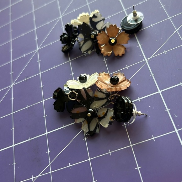 Vintage estate piece by R.J. Graziano chunky floral earthtone statement piece - Picture 11 of 11